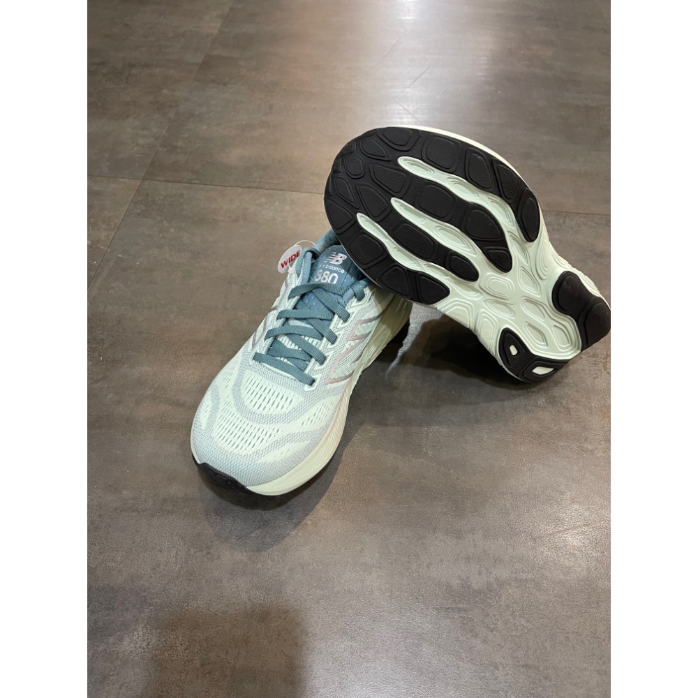 🌹斑馬團🌹Newbalance 880慢跑鞋/女鞋/柔軟/舒適/經典/百搭/寬楦/輕量/無車縫/W8804I9-細節圖3
