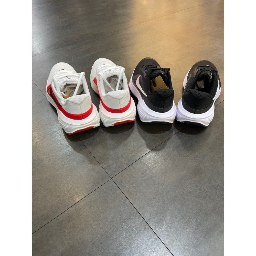 🌹斑馬團🌹Nike 慢跑鞋/男鞋/US13/13號/百搭/柔軟/舒適/輕量/透氣/彈性/IB1895-103-細節圖8