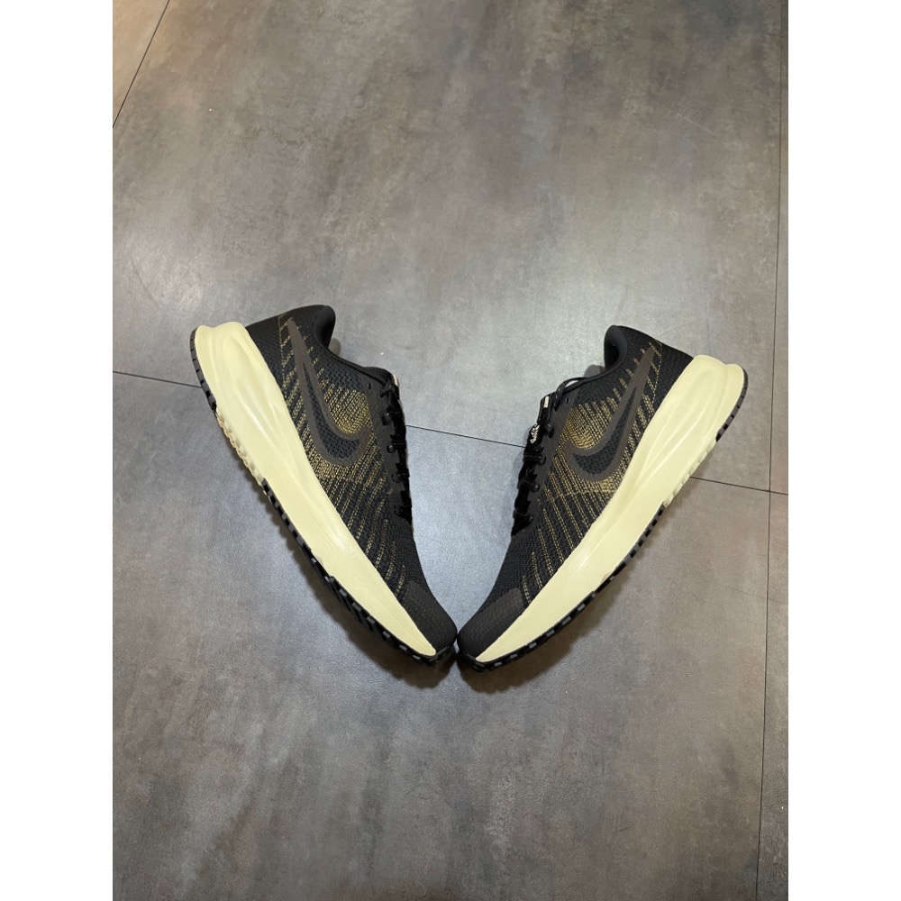 🌹斑馬團🌹Nike 慢跑鞋/男鞋/柔軟/舒適/百搭/經典/輕量/彈性/HM9594-010-細節圖5