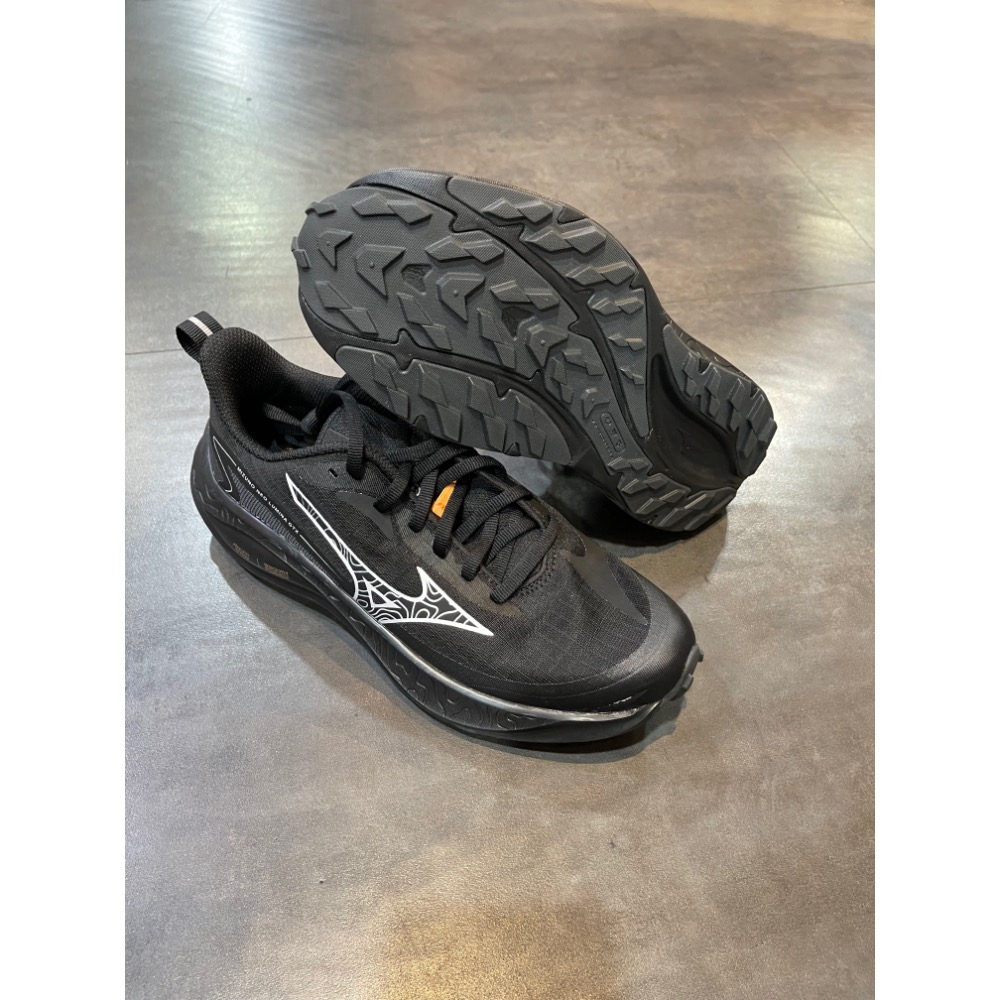 🌹斑馬團🌹Mizuno慢跑鞋/男鞋/女鞋/全尺寸/Gore-Tex/防水/柔軟/舒適/搶手/J1GJ265902-細節圖6