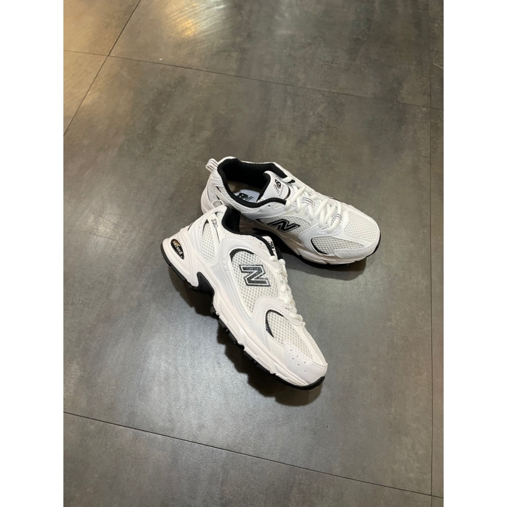 🌹斑馬團🌹Newbalance 530 慢跑鞋/男女鞋/全尺寸/情侶鞋/復古/古著/搶/柔軟舒適/MR530EWB-細節圖3
