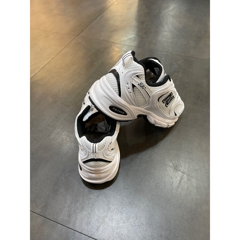 🌹斑馬團🌹Newbalance 530 慢跑鞋/男女鞋/全尺寸/情侶鞋/復古/古著/搶/柔軟舒適/MR530EWB-細節圖7