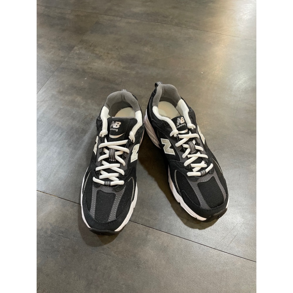 🌹斑馬團🌹Newbalance 530 慢跑鞋/男女鞋/全尺寸/情侶鞋/復古/古著/搶/柔軟舒適/MR530CC-細節圖2