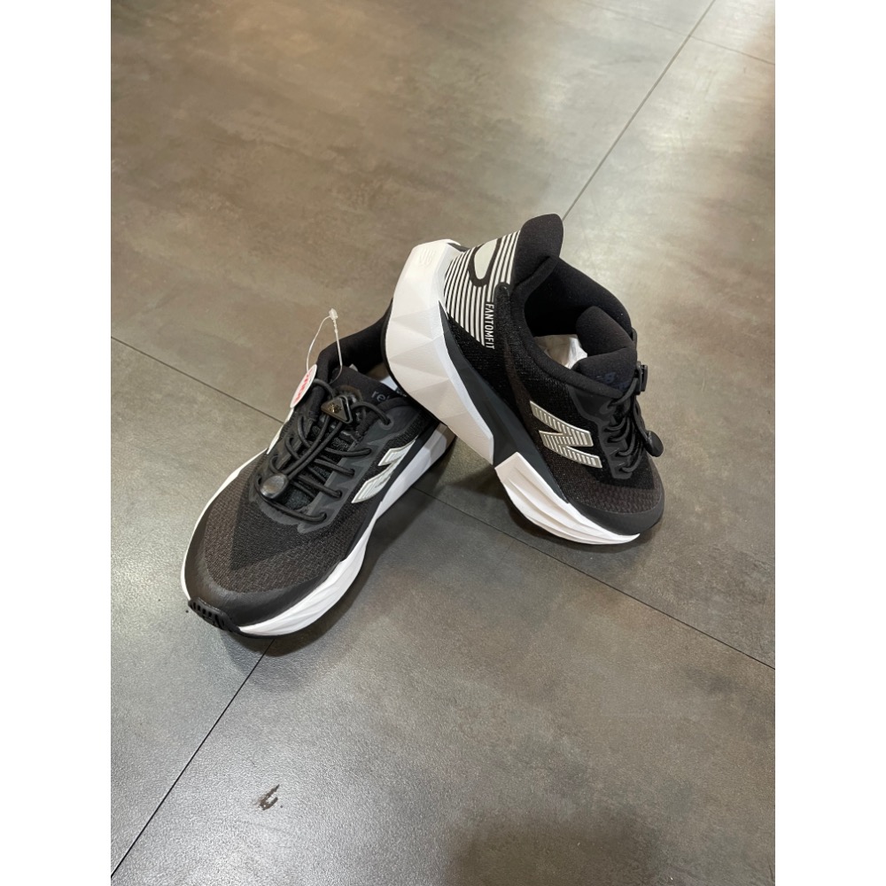 🌹斑馬團🌹搶🎉Newbalance 慢跑鞋/中童鞋/童鞋/鞋扣/免綁鞋帶/柔軟/舒適/經典/百搭/PFCX8P5-細節圖4