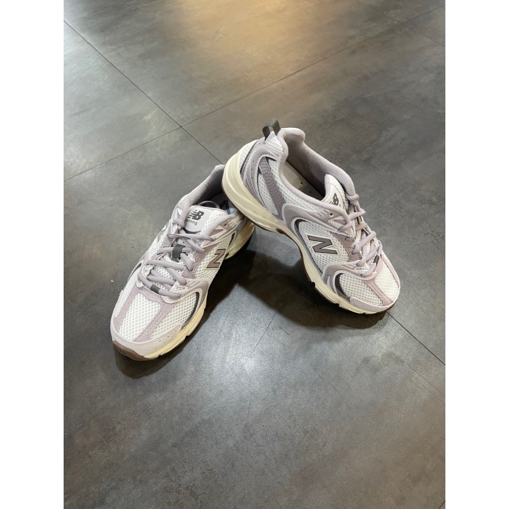 🌹斑馬團🌹新色到🎉Newbalance 530 慢跑鞋/女鞋/復古/百搭/古著/搶手/柔軟/舒適/U5307VI-細節圖4