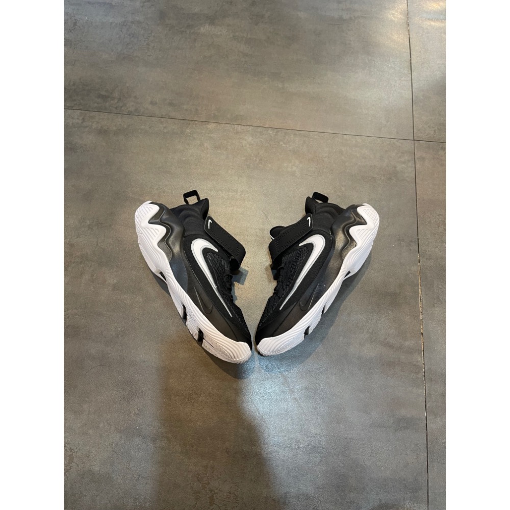 🌹斑馬團🌹Nike Freak 籃球鞋/中童鞋/GIANNIS/字母哥/Freak/耐磨/IH7665-004-細節圖6