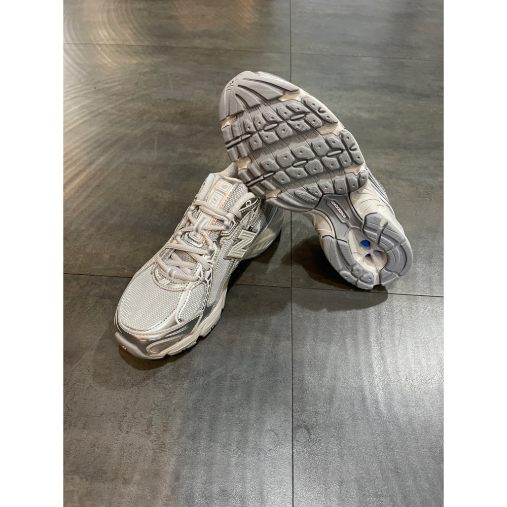 🌹斑馬團🌹新色到🎉Newbalance 740慢跑鞋/男女鞋/全尺寸/情侶鞋/復古/古著/舒適/U7405I7-細節圖6