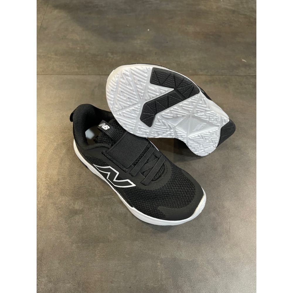 🌹斑馬團🌹Newbalance 慢跑鞋/中童鞋/童鞋/鬆緊帶/免綁鞋帶/柔軟舒適/經典/百搭/P468456-細節圖5
