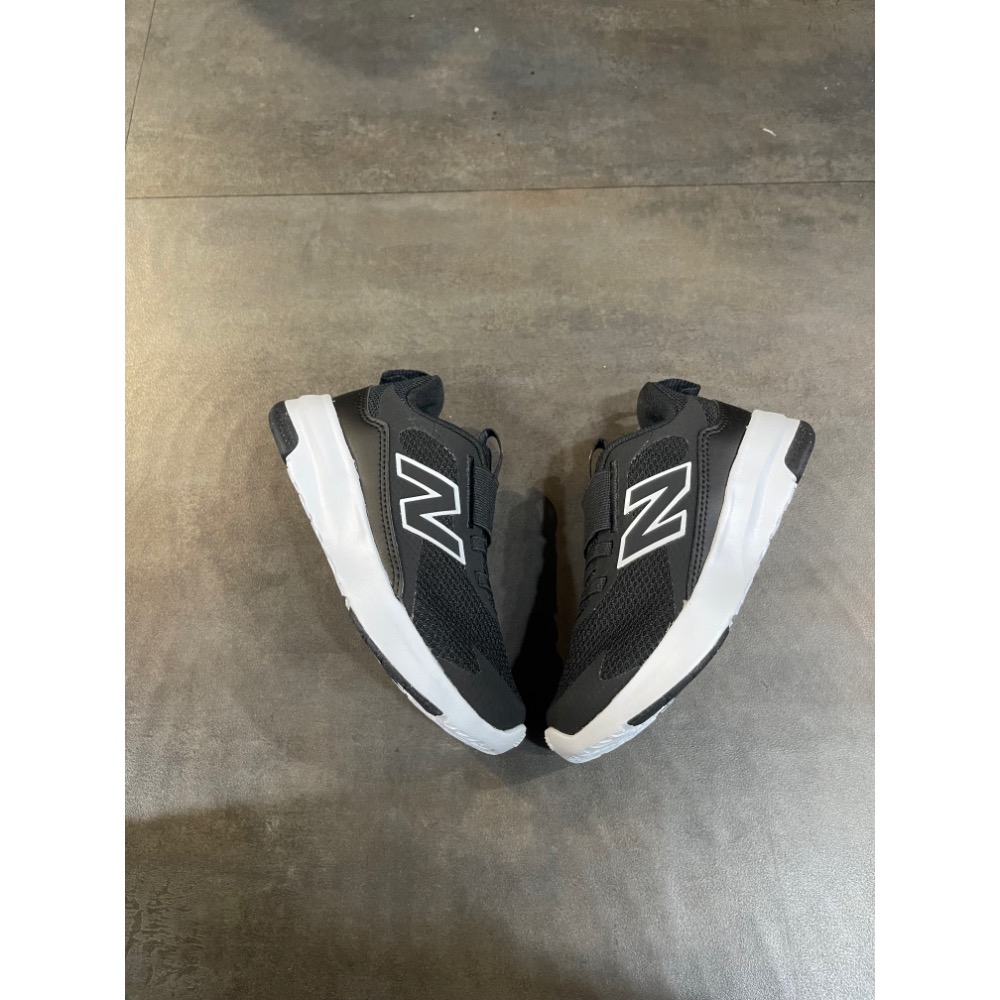 🌹斑馬團🌹Newbalance 慢跑鞋/中童鞋/童鞋/鬆緊帶/免綁鞋帶/柔軟舒適/經典/百搭/P468456-細節圖6