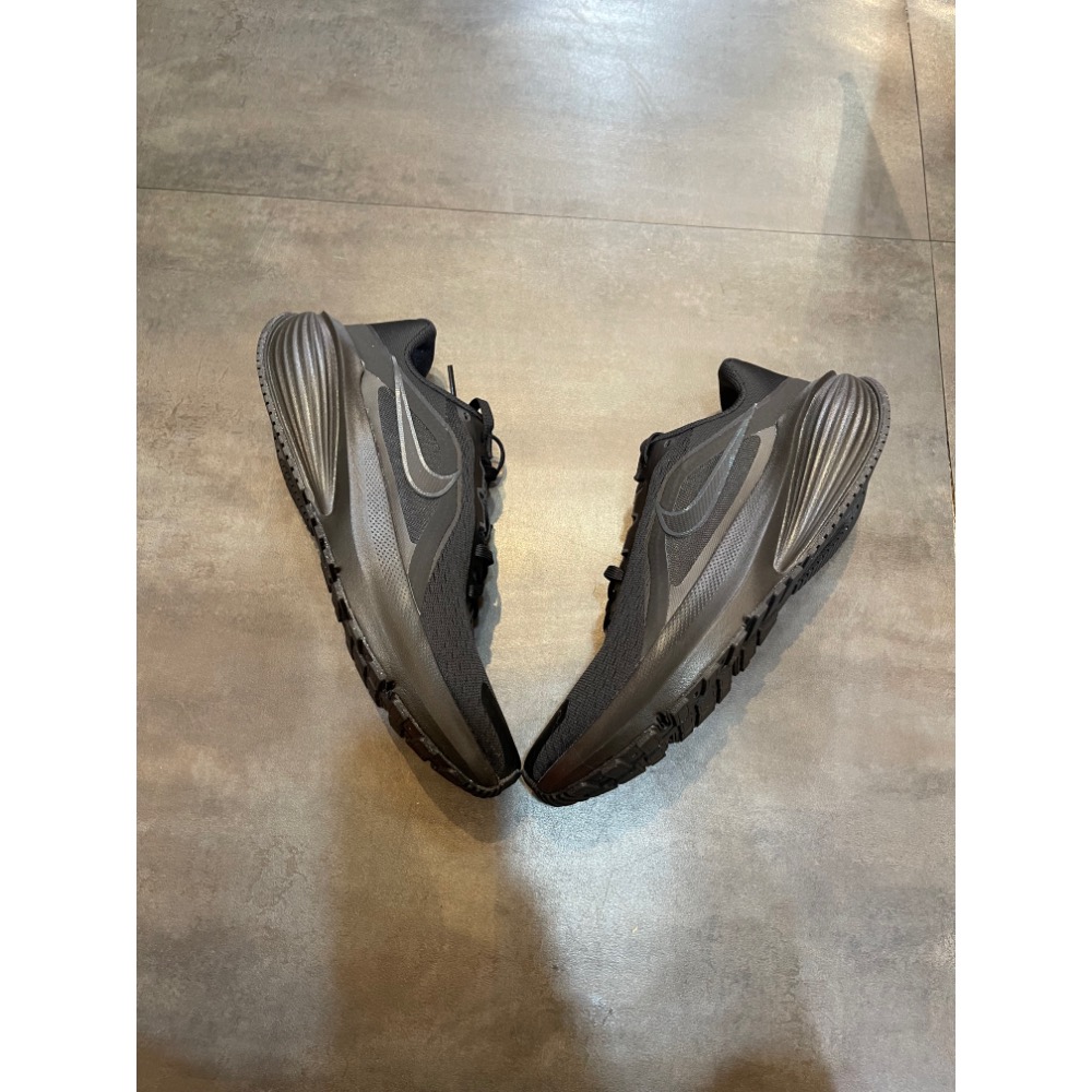 🌹斑馬團🌹Nike 慢跑鞋/男鞋/US13/13號/百搭/柔軟/舒適/輕量/全黑/透氣/彈性/IB1895-001-細節圖6