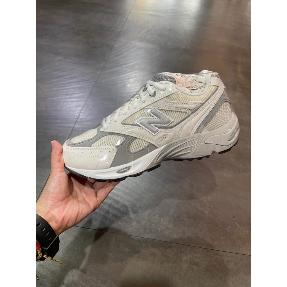 🌹斑馬團🌹Newbalance 880R慢跑鞋/男鞋/女鞋/全尺寸/柔軟/舒適/百搭/輕量/時尚/U880R3TR-細節圖2