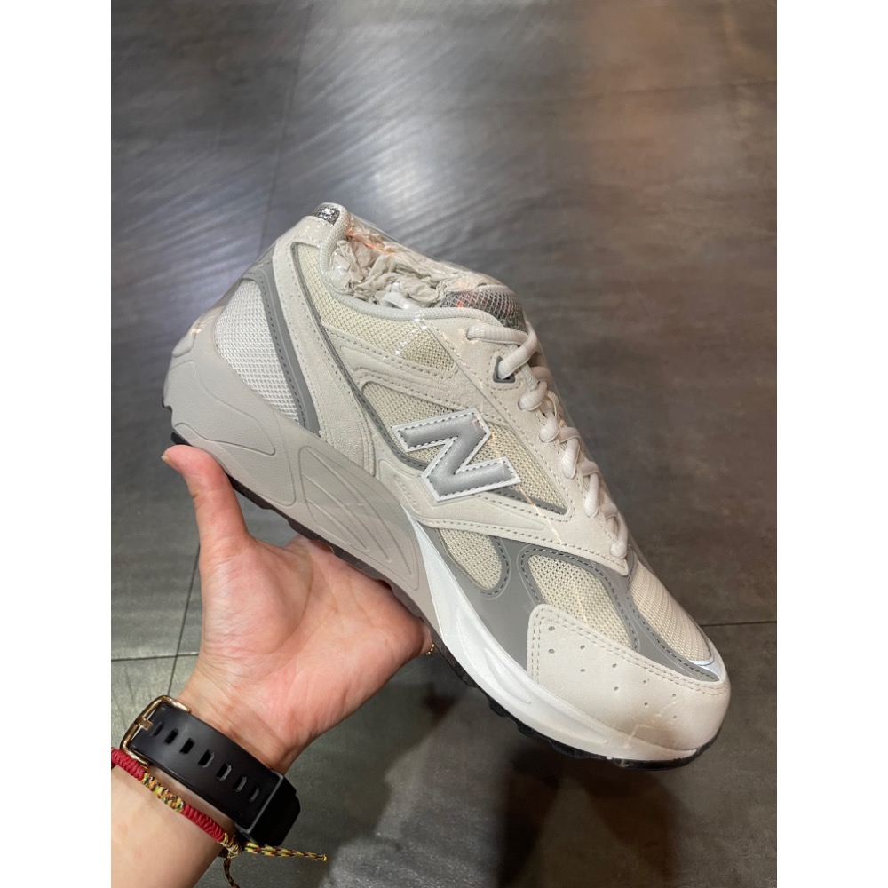 🌹斑馬團🌹Newbalance 880R慢跑鞋/男鞋/女鞋/全尺寸/柔軟/舒適/百搭/輕量/時尚/U880R3TR-細節圖4