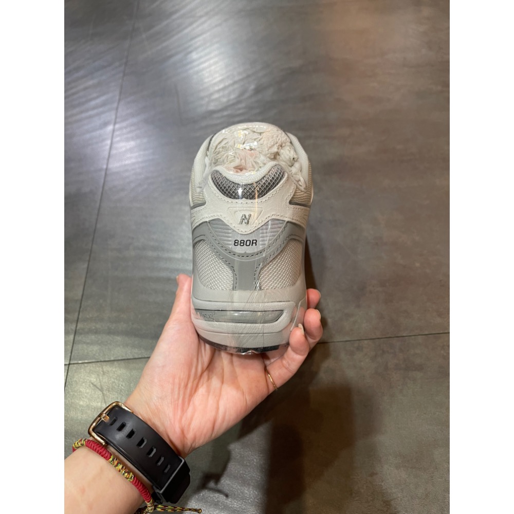 🌹斑馬團🌹Newbalance 880R慢跑鞋/男鞋/女鞋/全尺寸/柔軟/舒適/百搭/輕量/時尚/U880R3TR-細節圖5