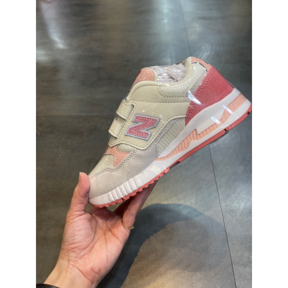🌹斑馬團🌹Newbalance 530慢跑鞋/中童鞋/童鞋/魔鬼氈/潮流/時尚/方便/舒適/快速出貨/KV530SP-細節圖8