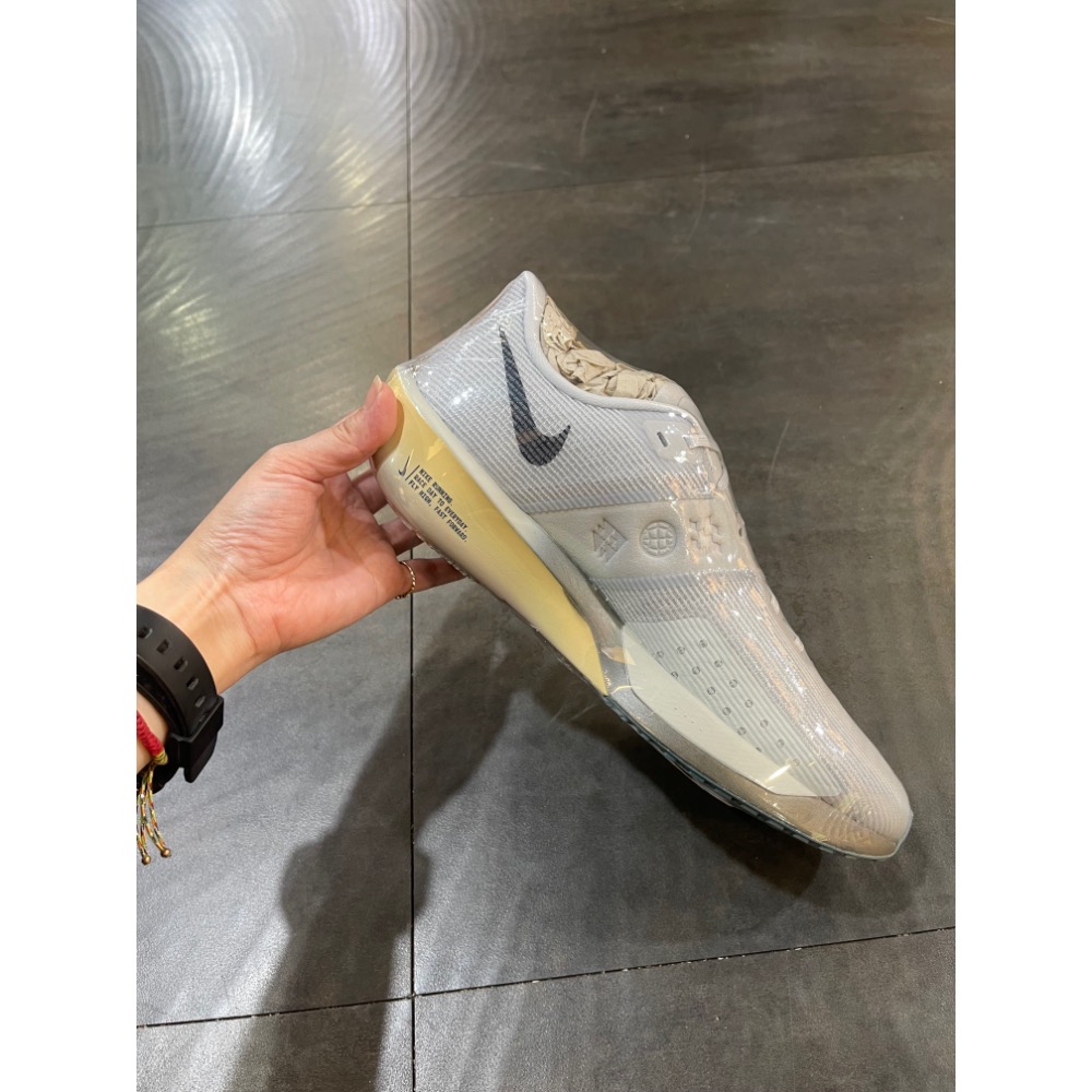 🌹斑馬團🌹Nike Air Zoom慢跑鞋/男鞋/柔軟/舒適/氣墊/輕量/彈性/透氣/運動/快速出貨/FV6040--細節圖3