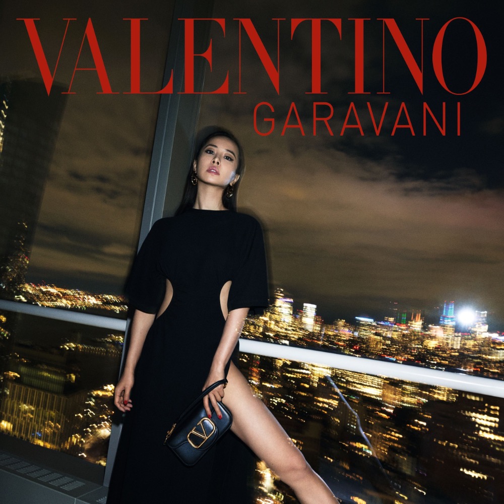 限量 VALENTINO 華倫天奴 訂製紅VLOGO手繩 限量品牌手環 原廠正櫃公司貨-細節圖3