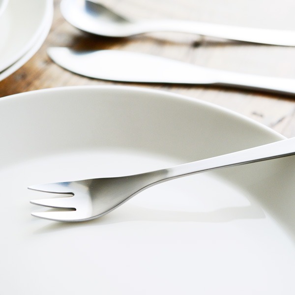 日本製 柳宗理 SORI YANAGI 不鏽鋼餐叉/公用叉/叉子 18.3cm 餐具＊db小舖＊-細節圖2