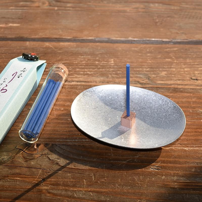 日本製 大香 金屬製香皿-銀色 香立 線香座 香插 線香台 時尚香盤 禮物-細節圖3