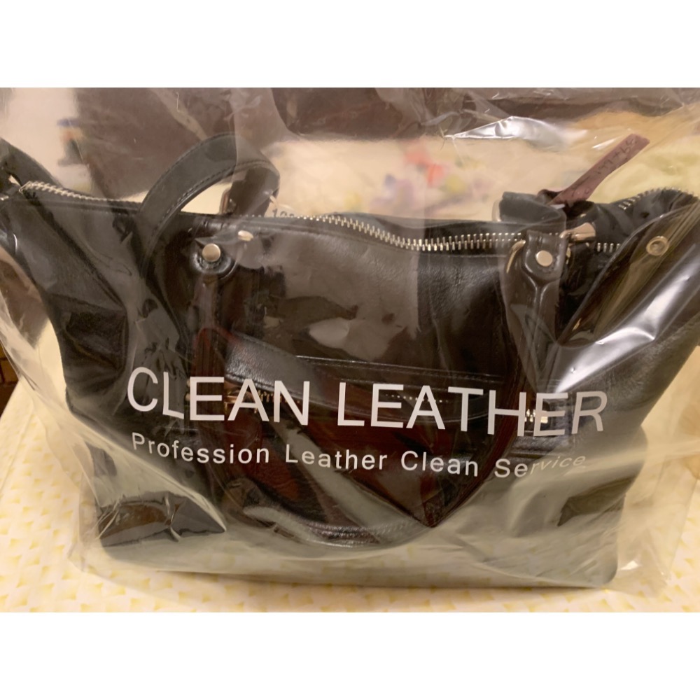 Coach 黑色牛皮側背包，接近全新，未背過-細節圖2