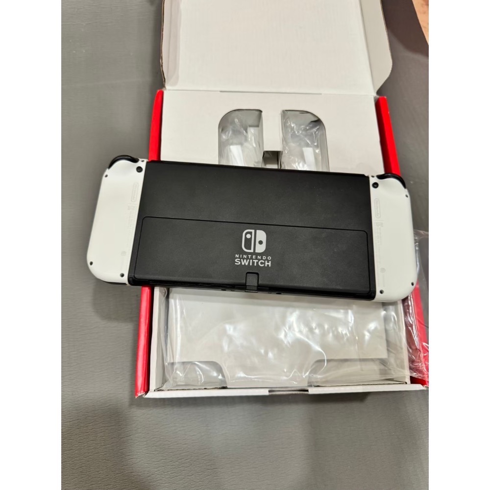 現貨 switch白色Oled主機 電量加強 新款 二手 任天堂 Nintando 遊戲 九成新 中古 台灣公司貨 NS-細節圖3