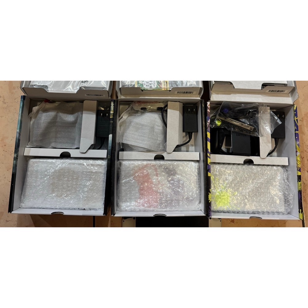 switch Oled薩爾達王國之淚寶可夢朱紫漆彈特仕主機 電量加強 二手任天堂遊戲 九成新 中古 台灣公司貨NS-細節圖5