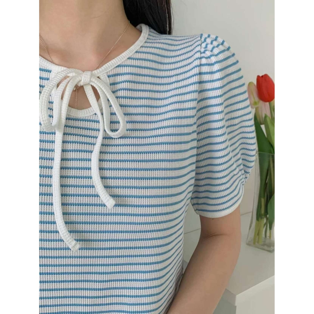 正韓泡泡袖綁帶條紋造型上衣-細節圖7