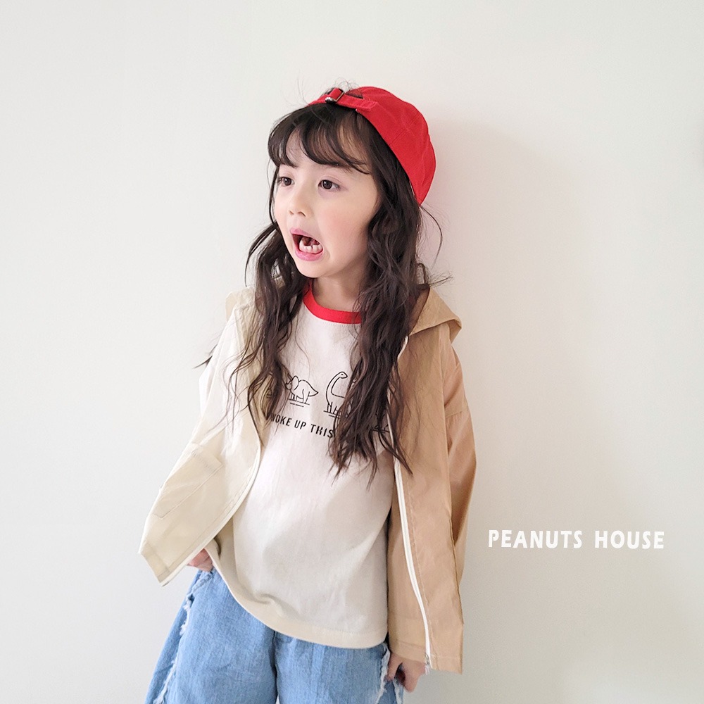 正韓童裝 PEANUT HOUSE 對稱拼袖恐龍好可愛上衣-細節圖5