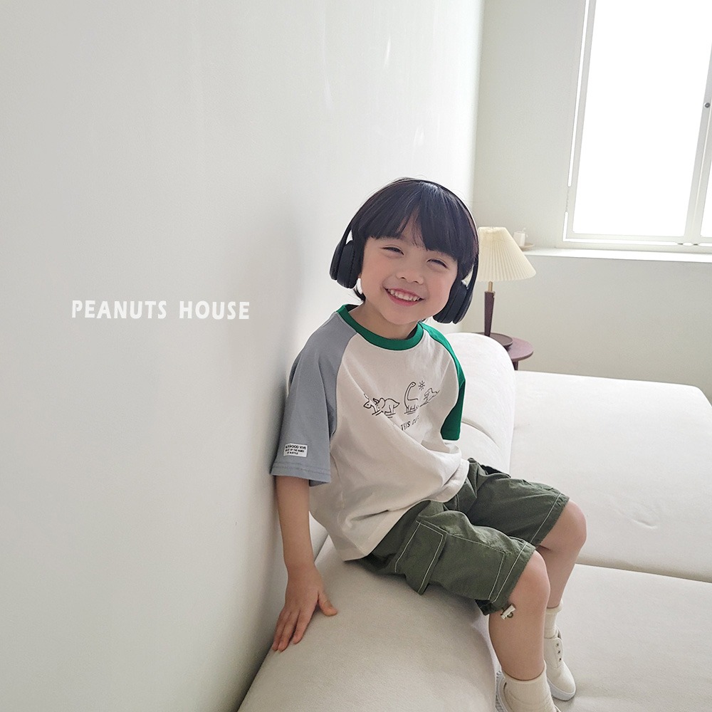 正韓童裝 PEANUT HOUSE 對稱拼袖恐龍好可愛上衣-細節圖10