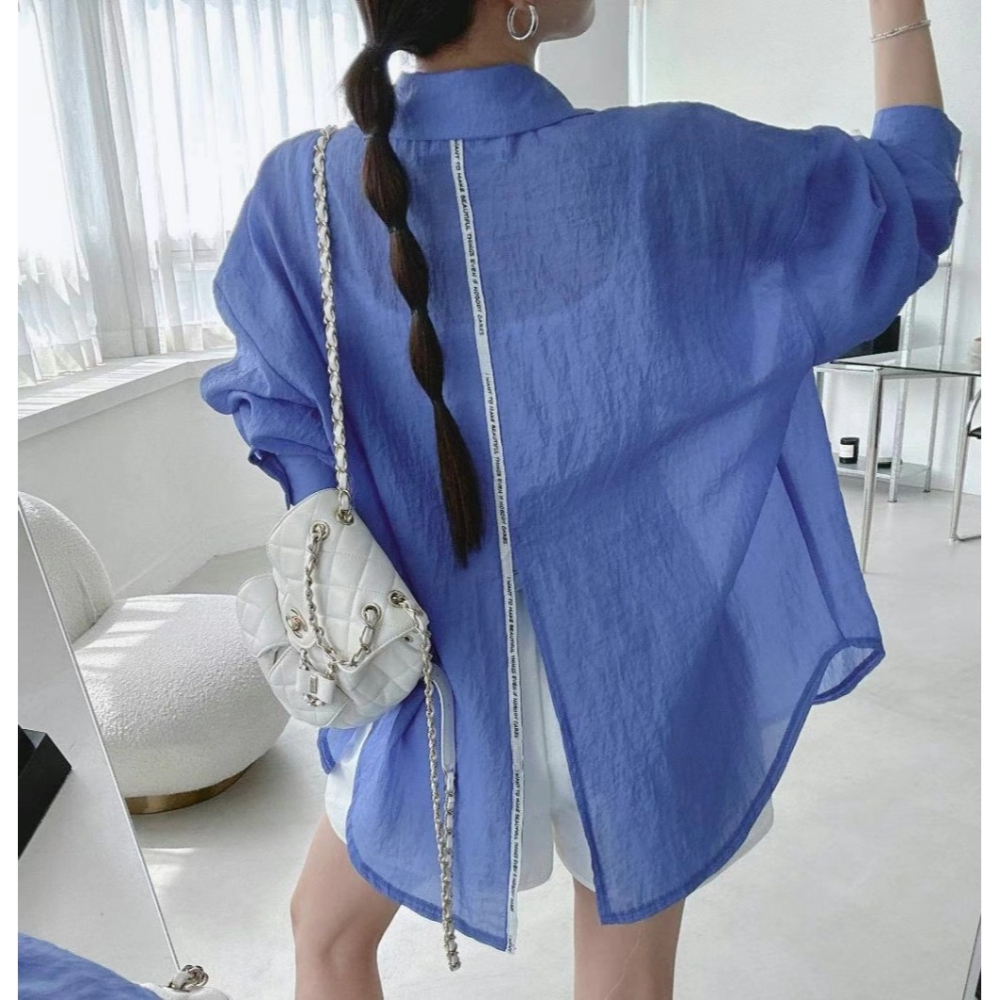 韓國女裝 Black Friday 黑五家手寫英文微皺感透透長袖襯衫-細節圖6