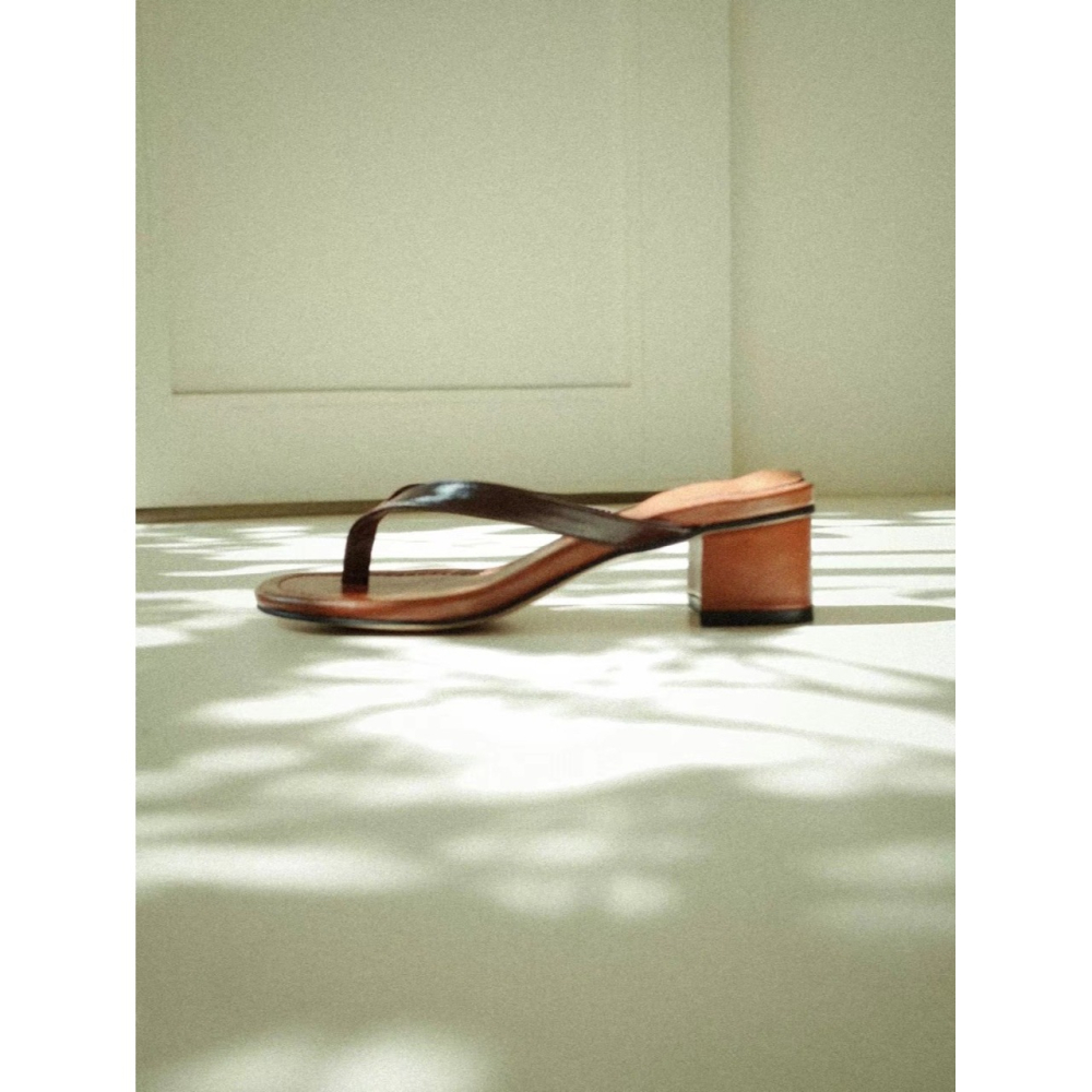 韓國女裝女鞋 Hobbies 夾腳粗中跟拖鞋-細節圖7