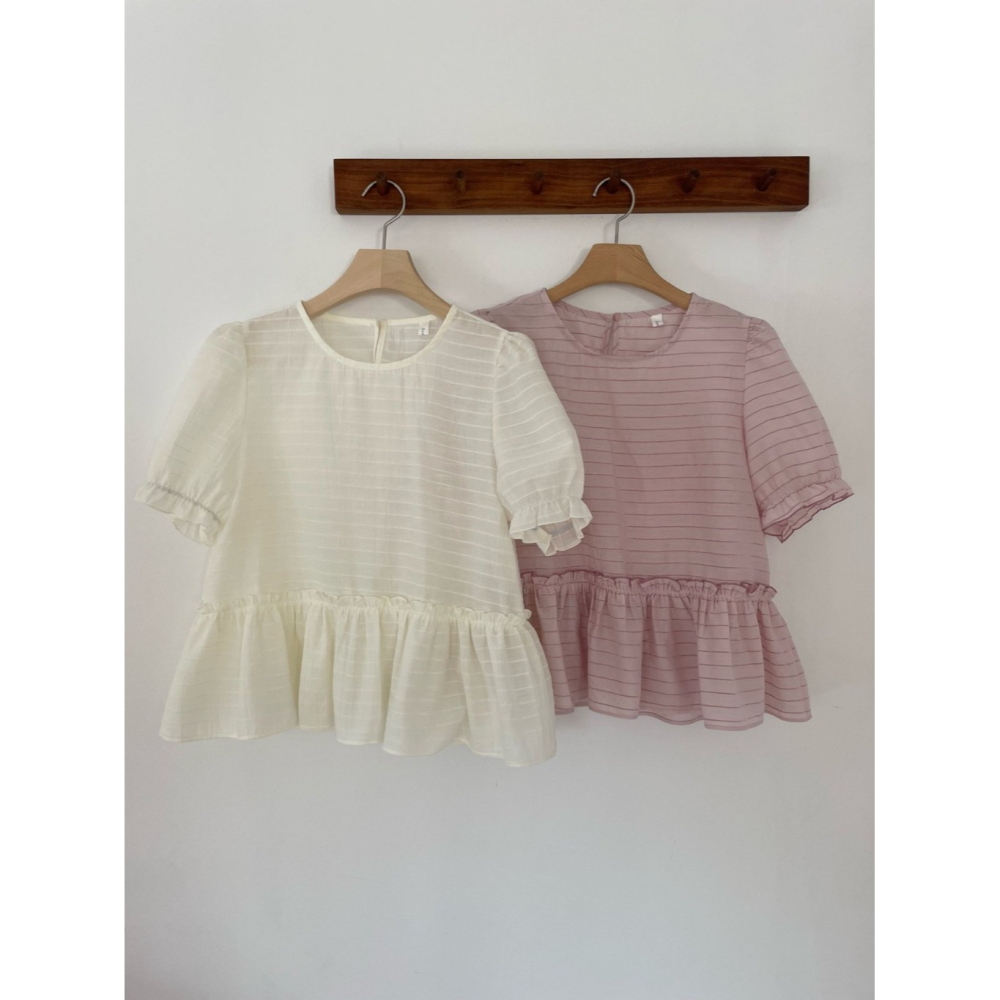 韓國女裝 Jne 優雅荷葉邊圓領短袖襯衫型上衣-細節圖5