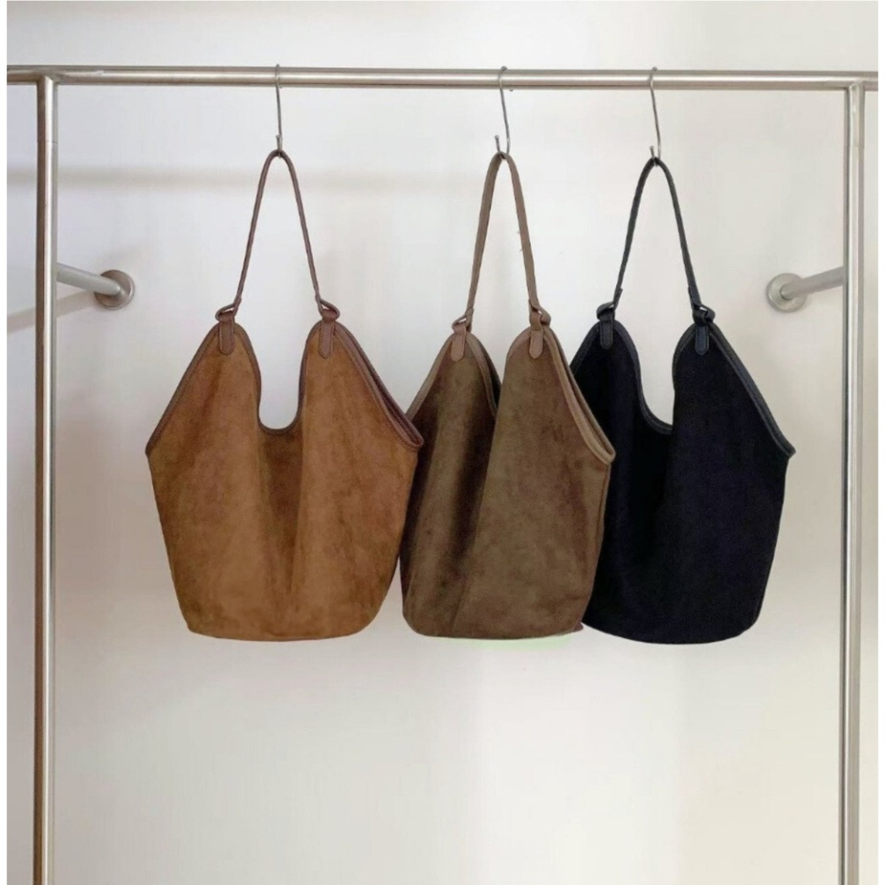 韓國  Alte 慵懶絲絨面 拖特單肩包-細節圖2