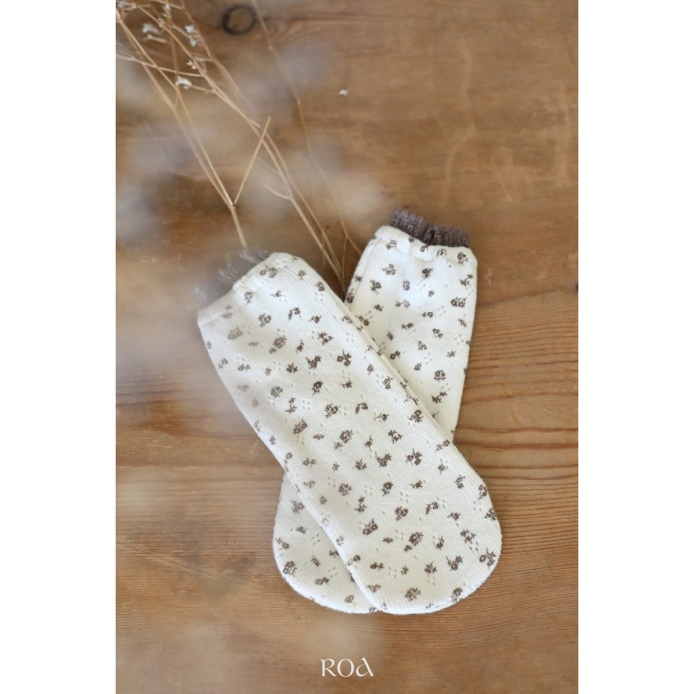 正韓童裝 Roa  姐妹款小碎花襪子-細節圖8