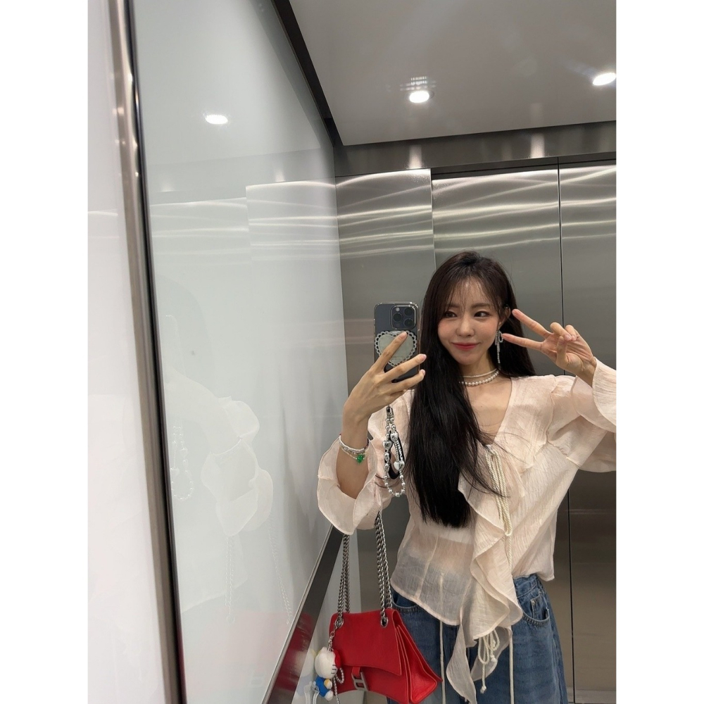 韓國女裝 Palette 甜美飄逸荷葉波浪邊上衣-細節圖3