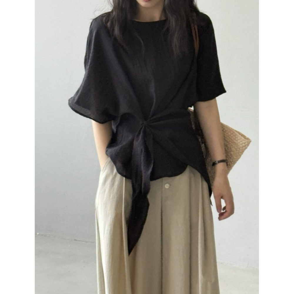 韓國女裝 Girlpowder 側斜鈕結帶無領抓皺襯衫-細節圖6