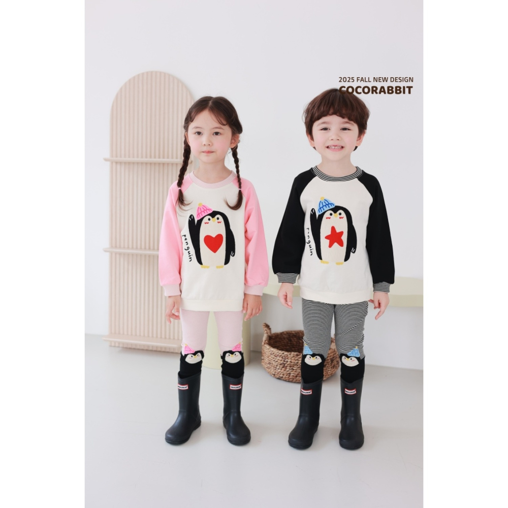 正韓童裝 COCO RABBIT 兄妹舉手企鵝造型大學T上衣-細節圖2