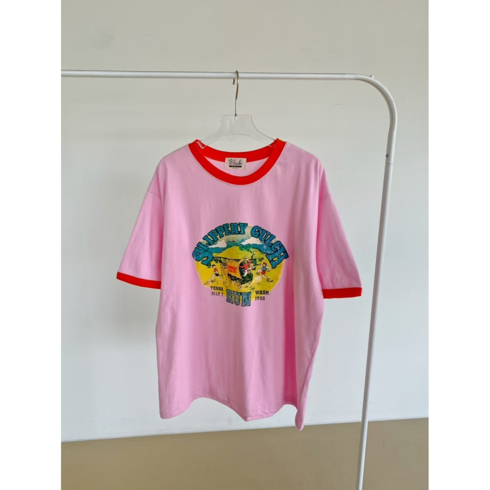 韓國女裝 N9ck 美式印撞色T恤上衣-細節圖7