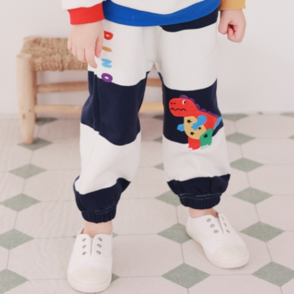 正韓童裝 COCO RABBIT 繽紛暴龍橫條紋棉褲-細節圖2