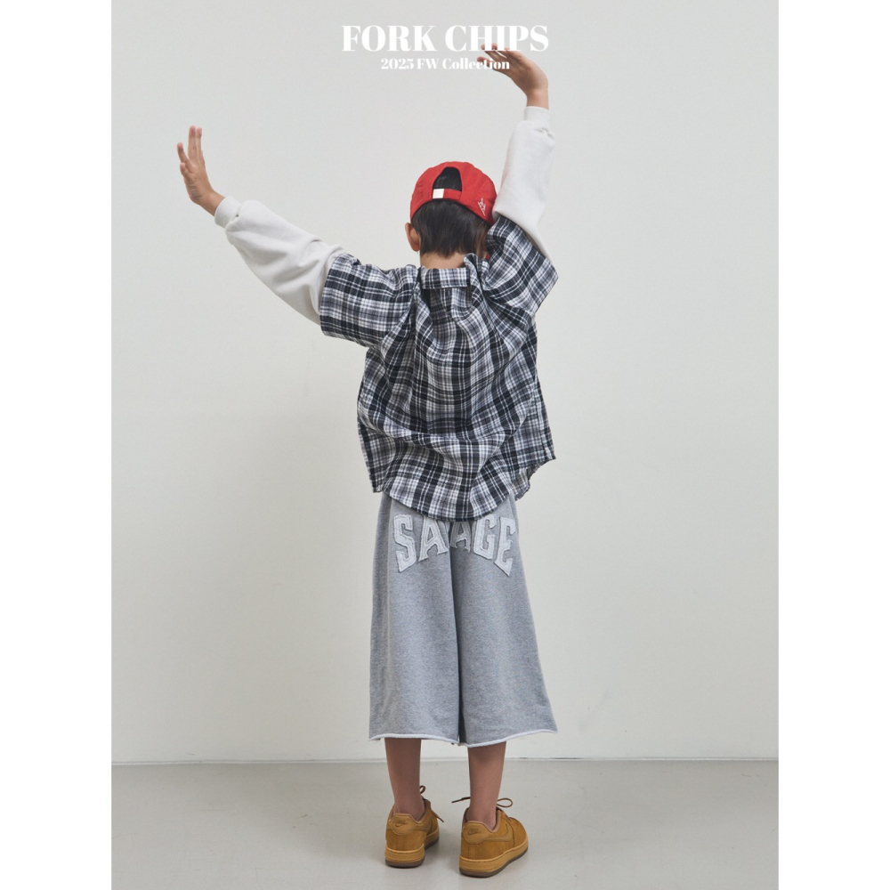正韓童裝 Forkchips 背被英文字母寬褲-細節圖4