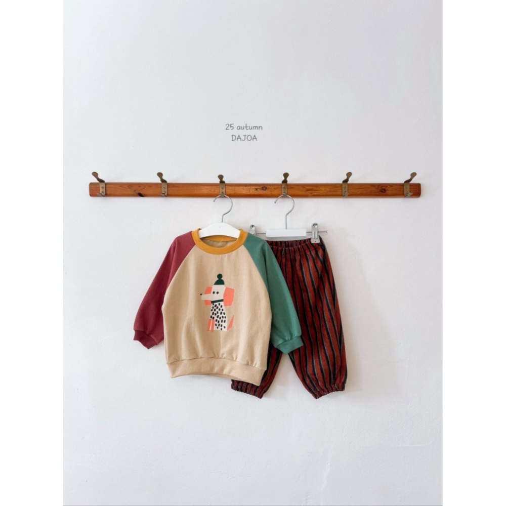 正韓童裝 DAJOA 斑點狗狗撞色衣褲套裝-細節圖3