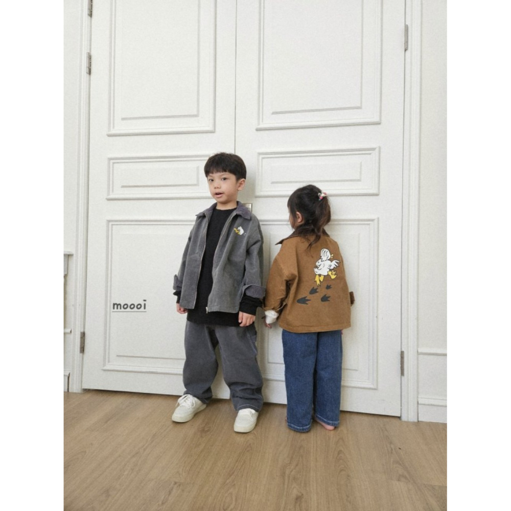 正韓童裝 MOOOISTORE 鴨鴨頹廢感夾克外套-細節圖8