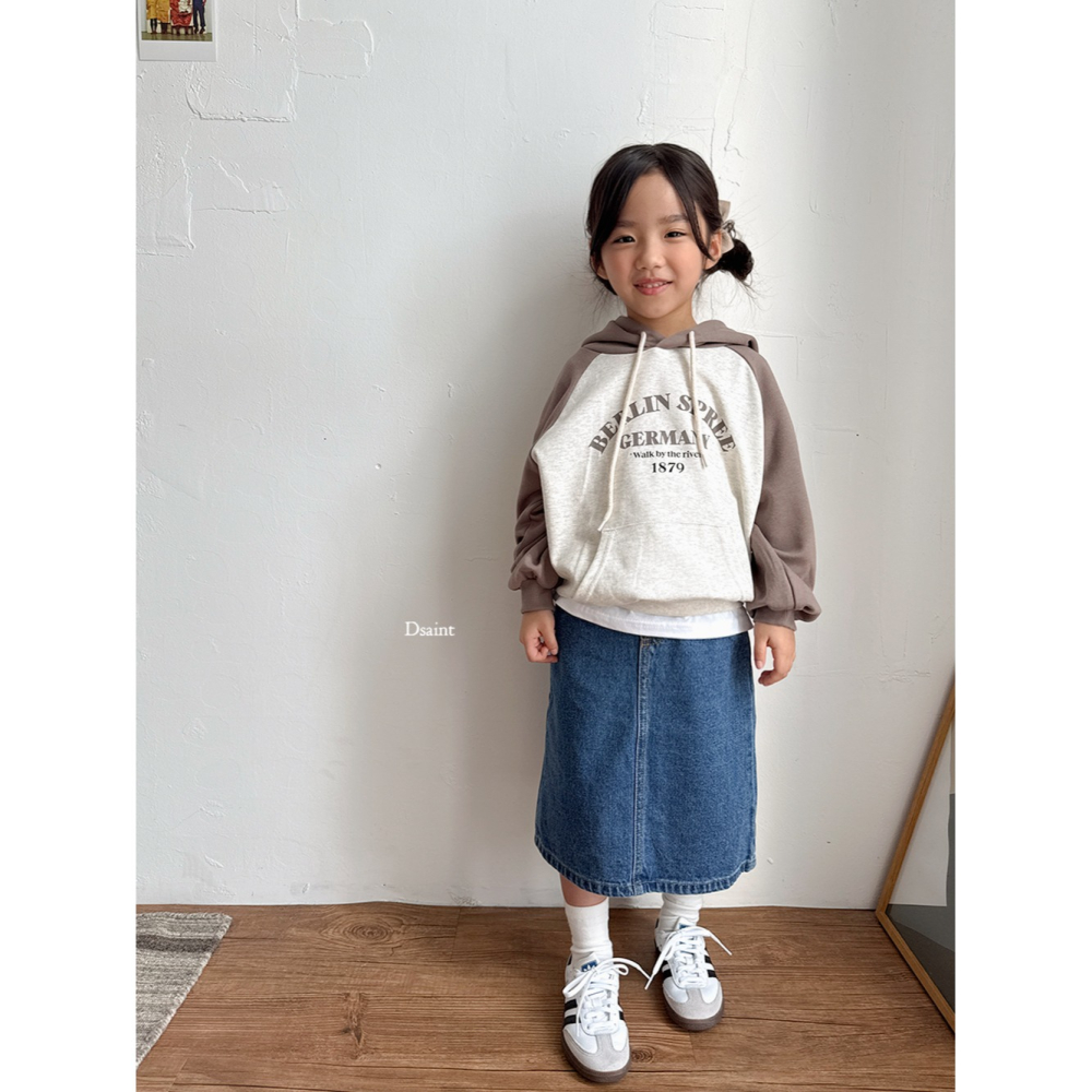 正韓童裝 DSAINT 字母接接連帽T-細節圖6