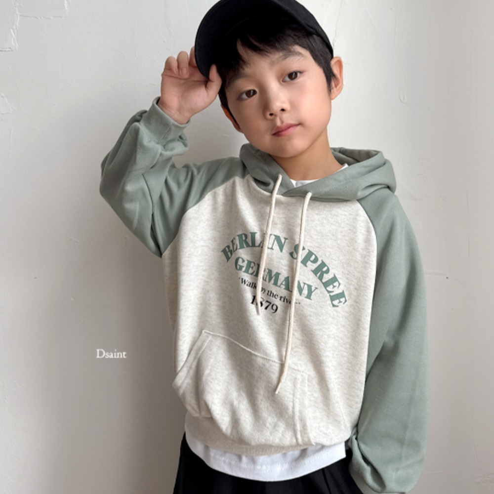 正韓童裝 DSAINT 字母接接連帽T-細節圖8