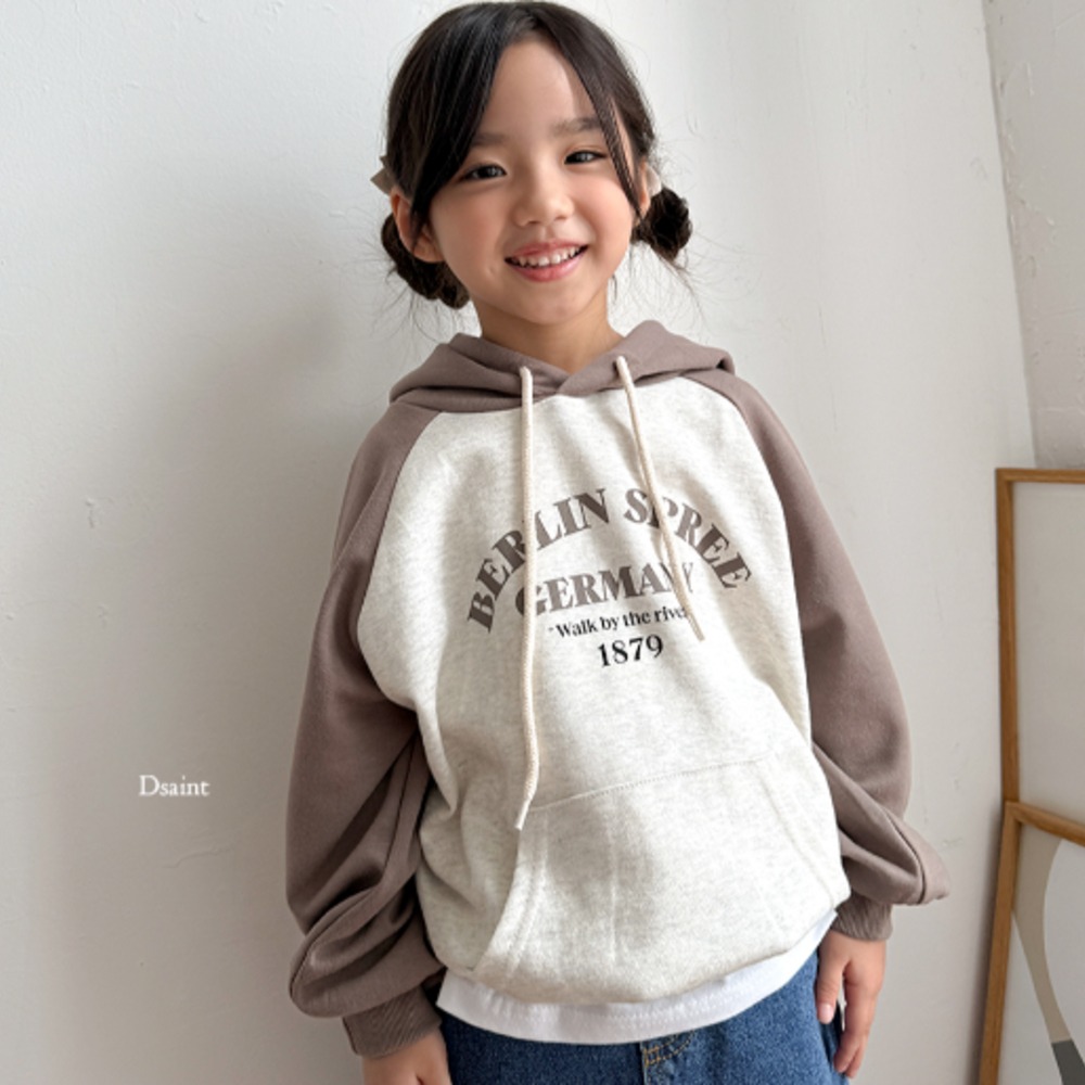 正韓童裝 DSAINT 字母接接連帽T-細節圖9