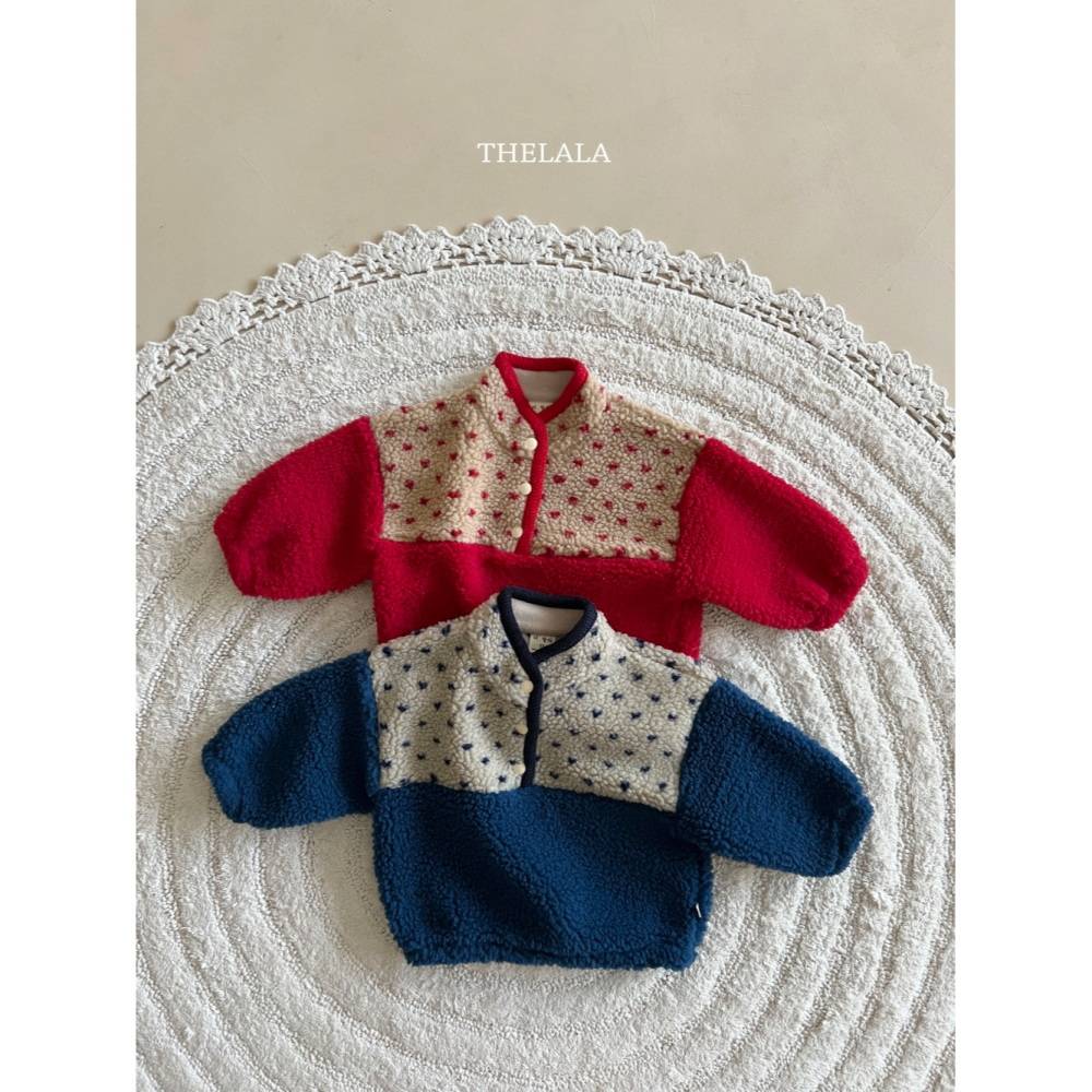 正韓童裝 THE LALA 小愛心毛絨保暖上衣-細節圖6