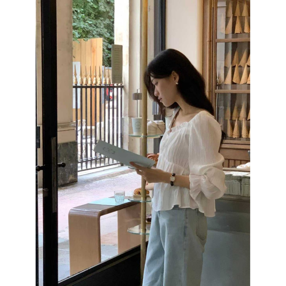 韓國女裝 Dressroom 愛心領蝴蝶結皺摺低領衫-細節圖5