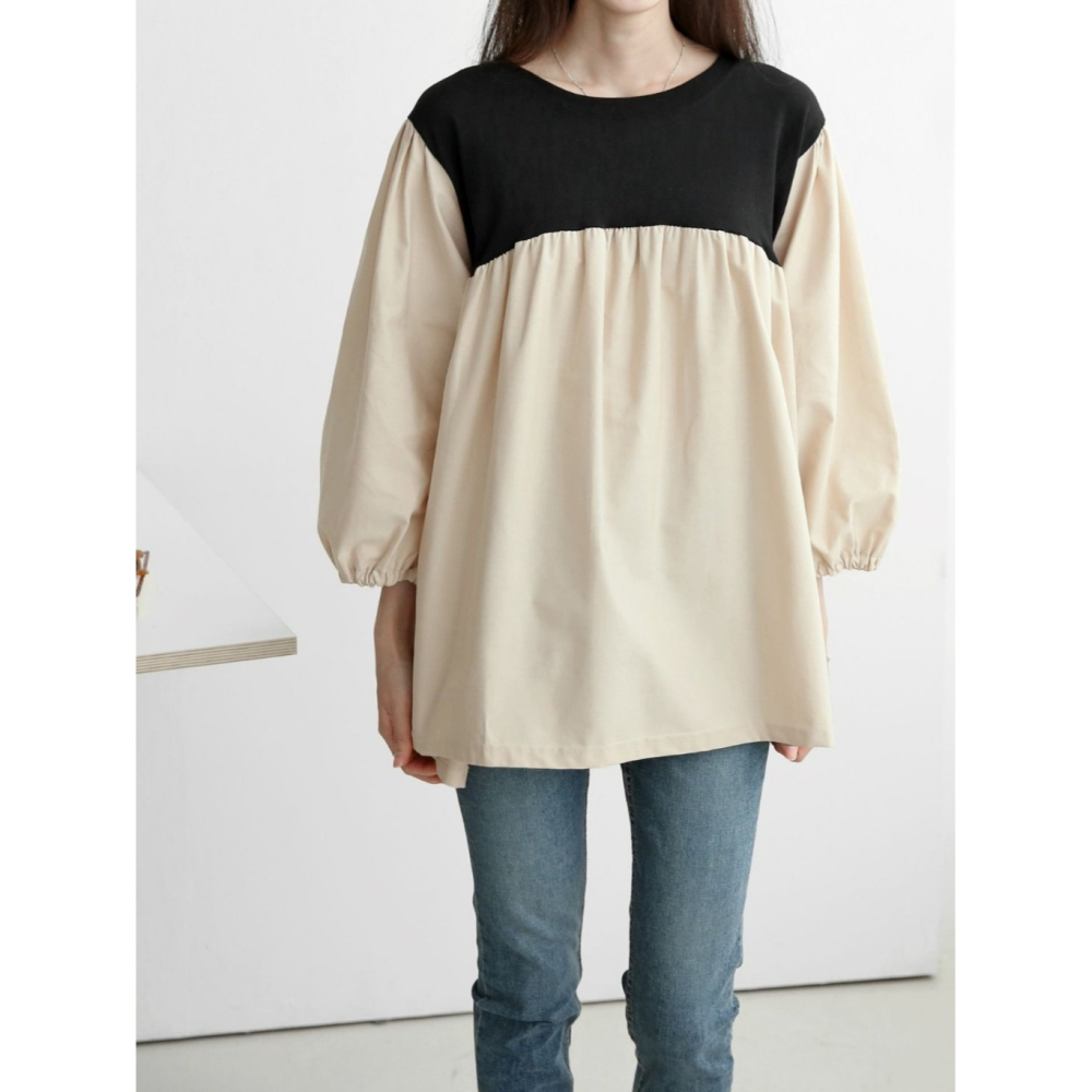 韓國女裝 Amy 撞色拼接寬鬆壓摺傘狀襯衫型上衣-細節圖3