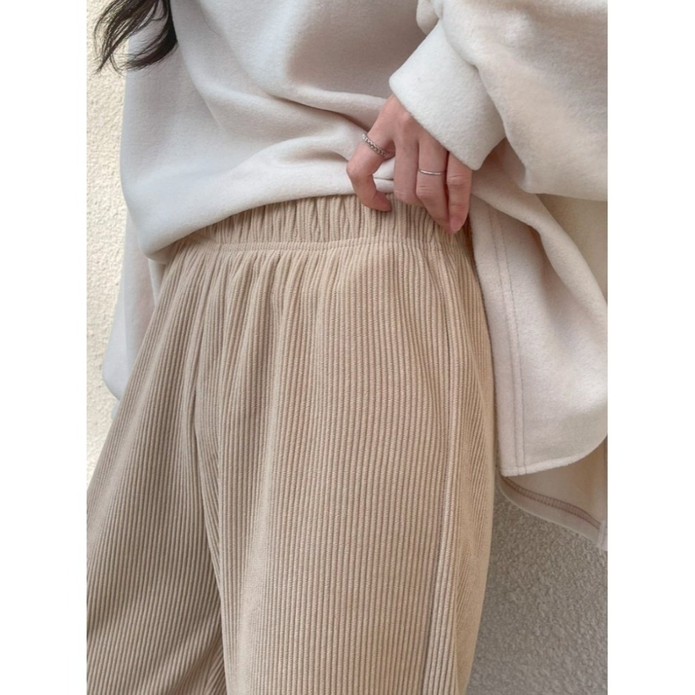 韓國女裝 Cornershop 坑條金貂皮直筒褲-細節圖6