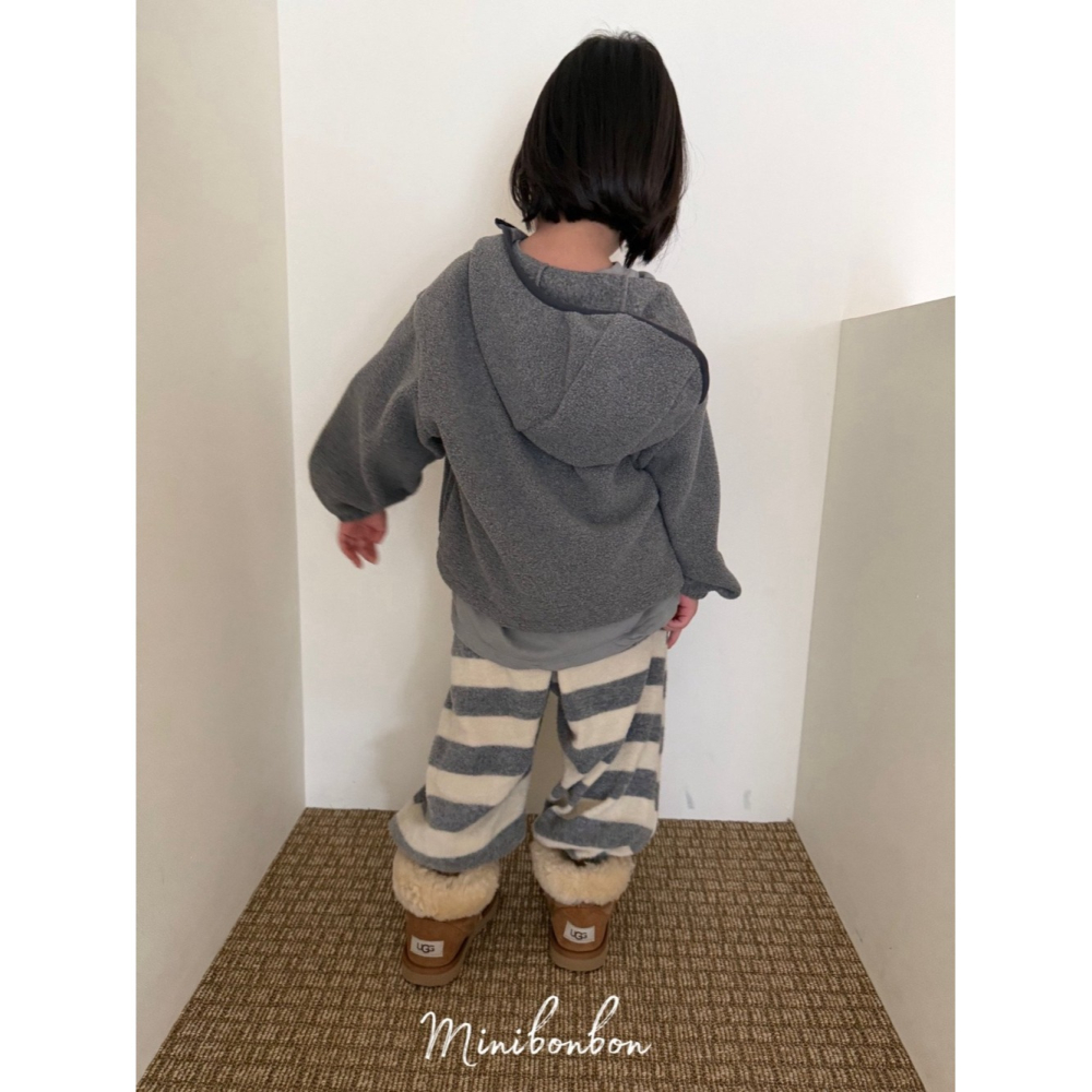 正韓童裝 MINI BONBON 柔和連帽絨親子款衛衣上衣-細節圖7