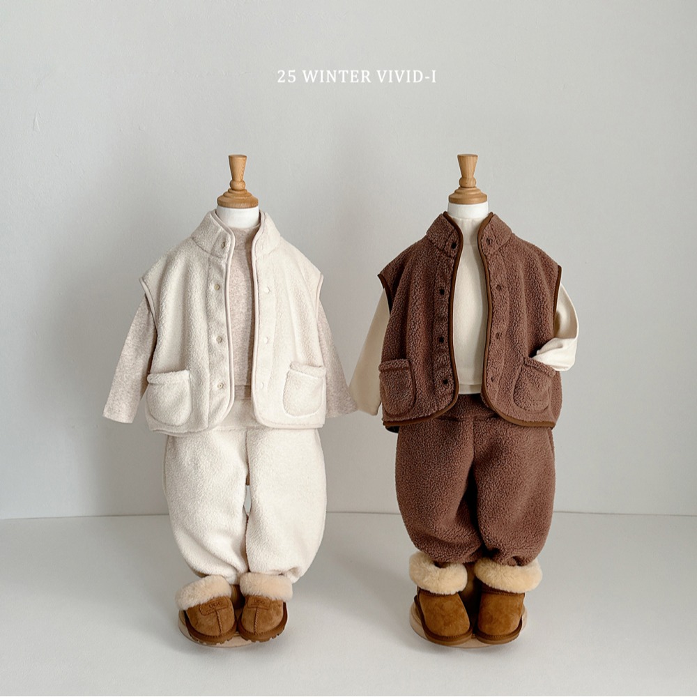 正韓童裝 vivid I 泰迪小熊保暖毛絨觸感口袋背心-細節圖5